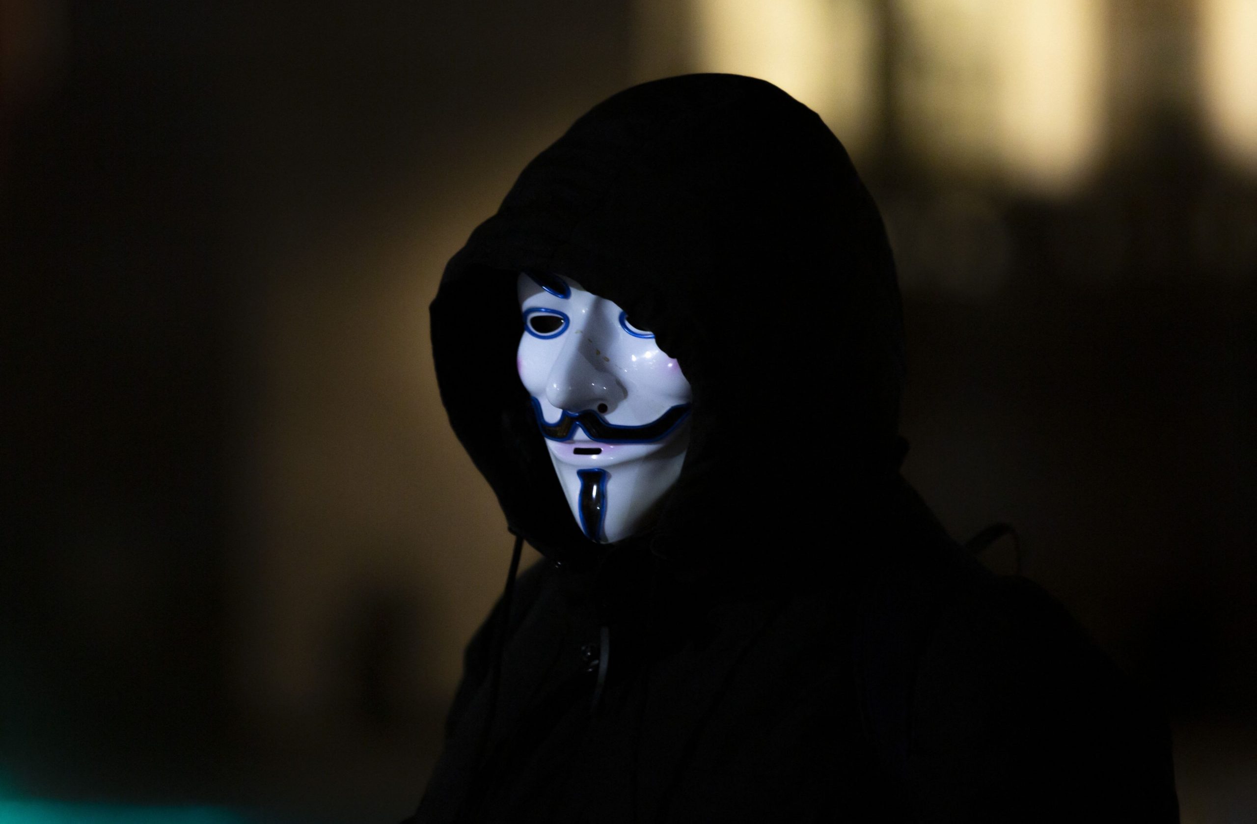 Anonymous susține că are dovezi ale crimelor de război comise de administrația Bush