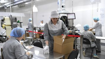 Focarele de COVID-19 au afectat activitățile fabricilor din China