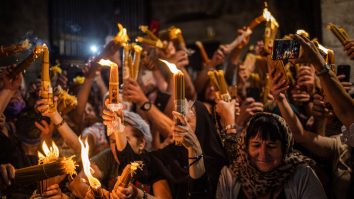 Ierusalimul a permis intrarea unui număr restrâns de persoane la Mormântul Sfânt