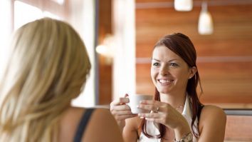 Interacțiunile sociale previn stările depresive și de însingurare, potrivit unui studiu