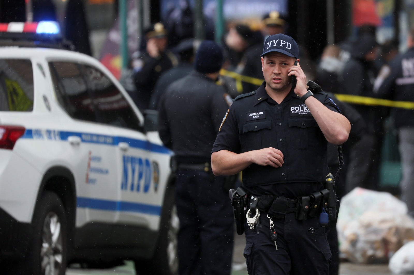 Un posibil suspect al atacului armat din metrou, căutat de poliția din New York