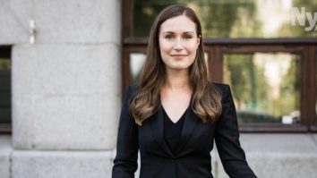 Premierul finlandez își cere scuze pentru o nouă fotografie controversată, la câteva zile după un videoclip de la o petrecere