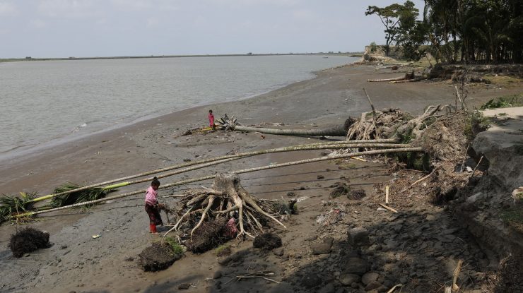 STUDIU. Națiunile sărace, de patru ori mai predispuse la schimbările climatice până în 2050