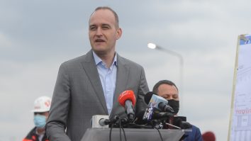 Dan Vîlceanu urmează să demisioneze de la Ministerul Investiţiilor