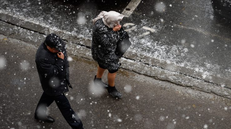 Meteo: Ploi, lapoviţă şi ninsoare în Capitală începând de azi