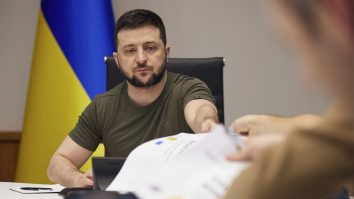 Zelenski: Vor fi investigate crimele de război produse de ruși