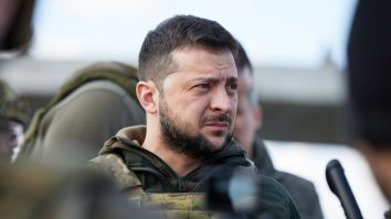 Zelenski califică situația din Mariupol drept „inumană” și promite să reconstruiască națiunea