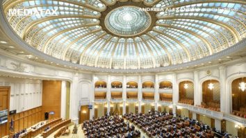 CCR motivează respingerea eliminării pensiilor parlamentare. PSD susține că va repeta procedura de câte ori este nevoie