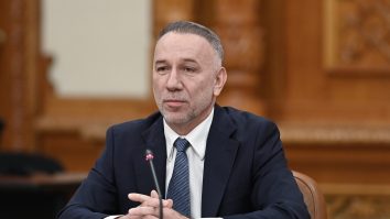 Prim-adjunctul procurorului general, Bogdan Licu, propunerea PSD pentru functia de judecator la Curtea Constitutionala, este audiat in cadrul sedintei Comisiei juridice, de disciplina si imunitati a Camerei Deputatilor, la Palatul Parlamentului, miercuri, 27 aprilie 2022. EDUARD VINATORU / MEDIAFAX FOTO