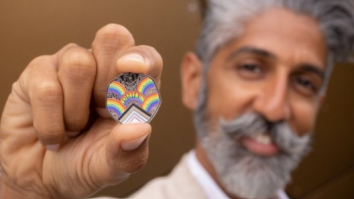 Marea Britanie pune un curcubeu pe o monedă pentru a marca cea de-a 50-a aniversare a mișcării „Pride”