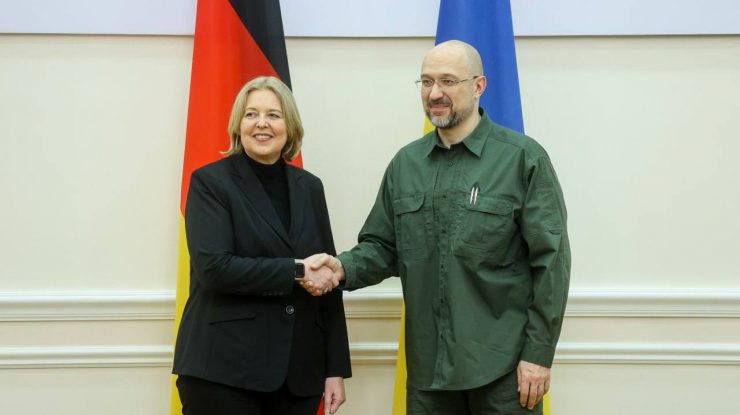 Preşedintele Parlamentului german a sosit la Kiev