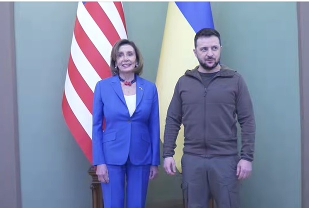 Volodimir Zelenski s-a întâlnit la Kiev cu președintele Camerei Reprezentanților SUA, Nancy Pelosi
