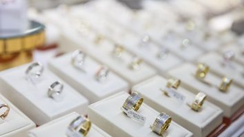 Guvernul României promite să ofere credite pentru nuntă, botez, plata creșei sau pentru a-ți cumpăra mașină