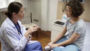 Germania ridica interdicția pentru medici de a discuta despre avort