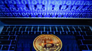 Valoarea Bitcoin a scăzut cu până la 2,7%, o apropiere de cel mai scăzut nivel din iulie 2021