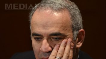 Campionul mondial rus, Garry Kasparov, prezent la deschiderea Grand Chess Tour 2022 din București