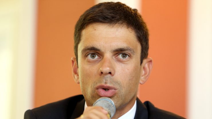 FRF reacţionează la decizia ministrului Eduard Novak referitoare le ponderea sportivilor români