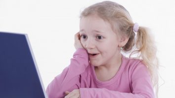 Comisia Europeană are o nouă strategie pentru protecția copiilor în online