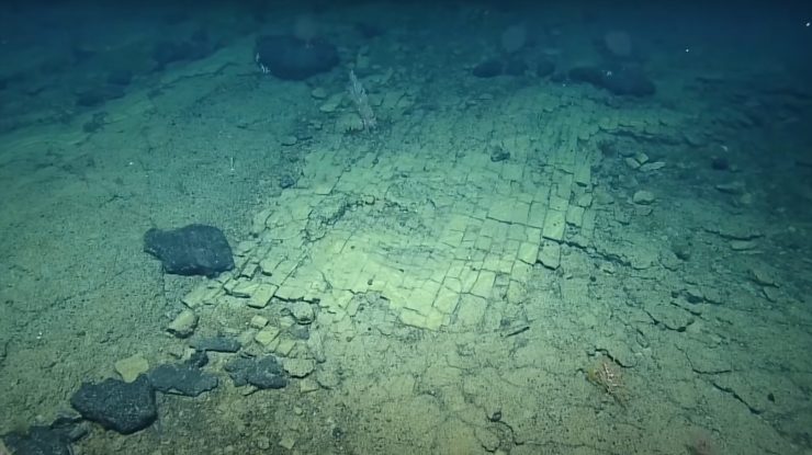 Cercetătorii au descoperit, pe fundul oceanului, un drum ce se credea că duce spre Atlantida