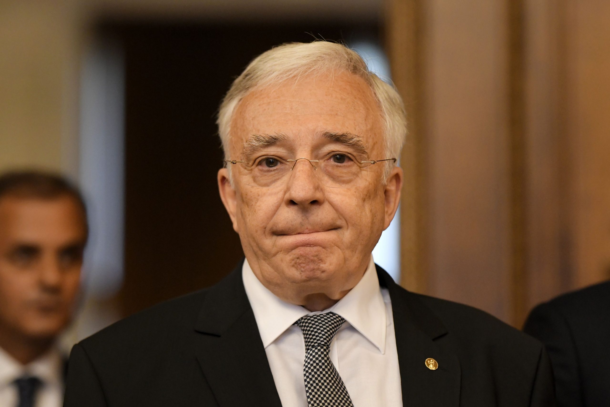 Mugur Isărescu: ,,nu cred că economia românească va intra în recesiune, nu ne pregătim de nimic negru”