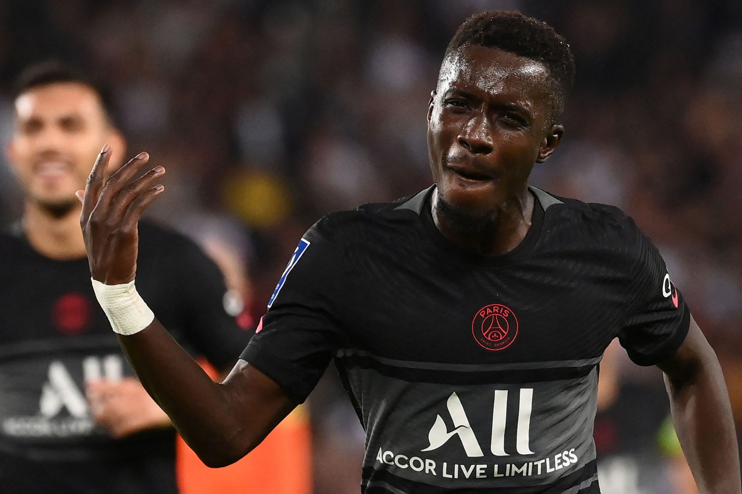 Idrissa Gueye de la PSG a refuzat să joace cu un tricou cu mesaj antihomofobie