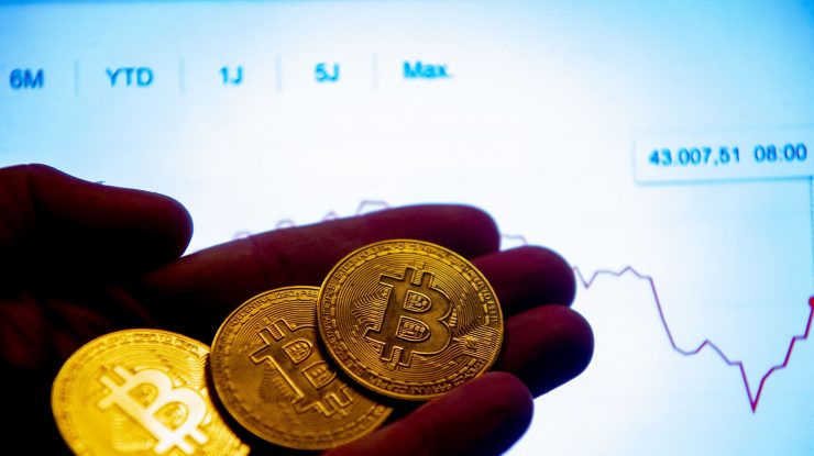 Lovitură după lovitură pe piața criptomonedelor