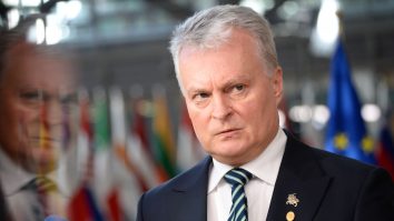 Lituania anunţă că îşi retragere ambasadorul din Rusia