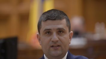 USR a depus un nou proiect de lege pentru desfiinţarea pensiilor speciale ale parlamentarilor