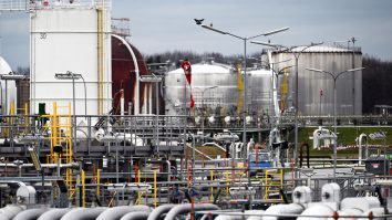 Rusia pedepseşte „tupeul” Finlandei de a adera la NATO şi de mâine îi taie gazul