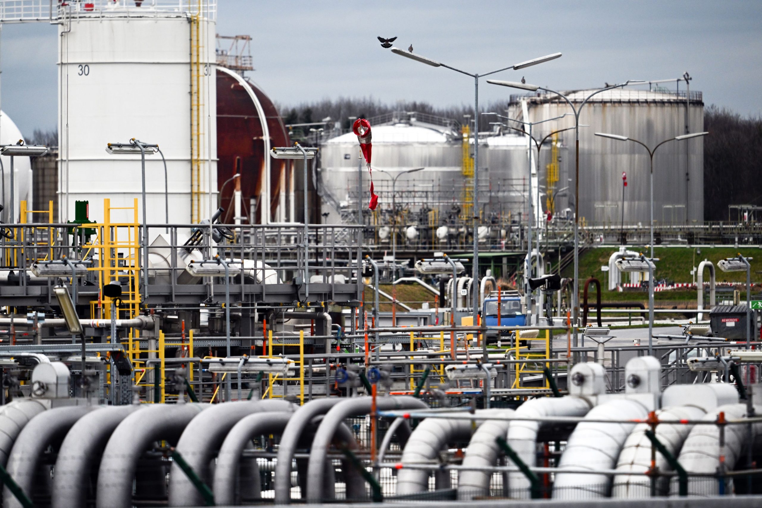 Rusia pedepseşte „tupeul” Finlandei de a adera la NATO şi de mâine îi taie gazul