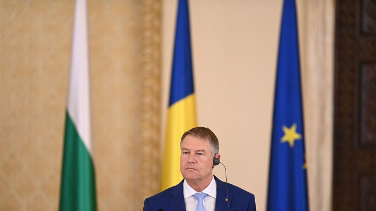 Iohannis a vorbit la telefon cu Maia Sandu despre situaţia din Ucraina şi aderarea Moldovei la UE