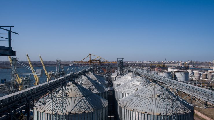 Marina Regală Britanică ar putea escorta navele de cereale prin blocada de la Odesa