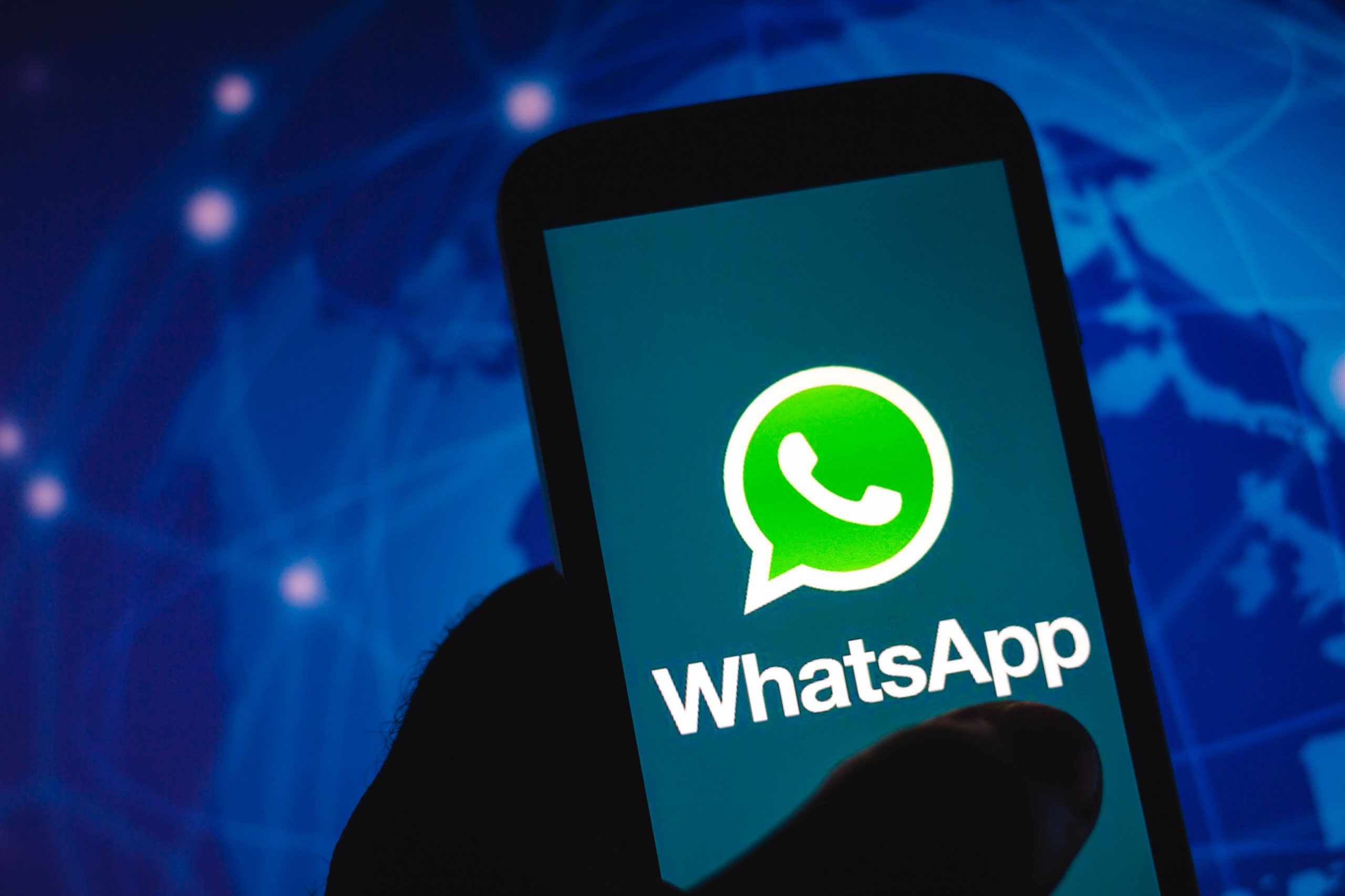Două miliarde de utilizatori de telefoane mobile nu vor mai putea folosi WhatsApp de marţi