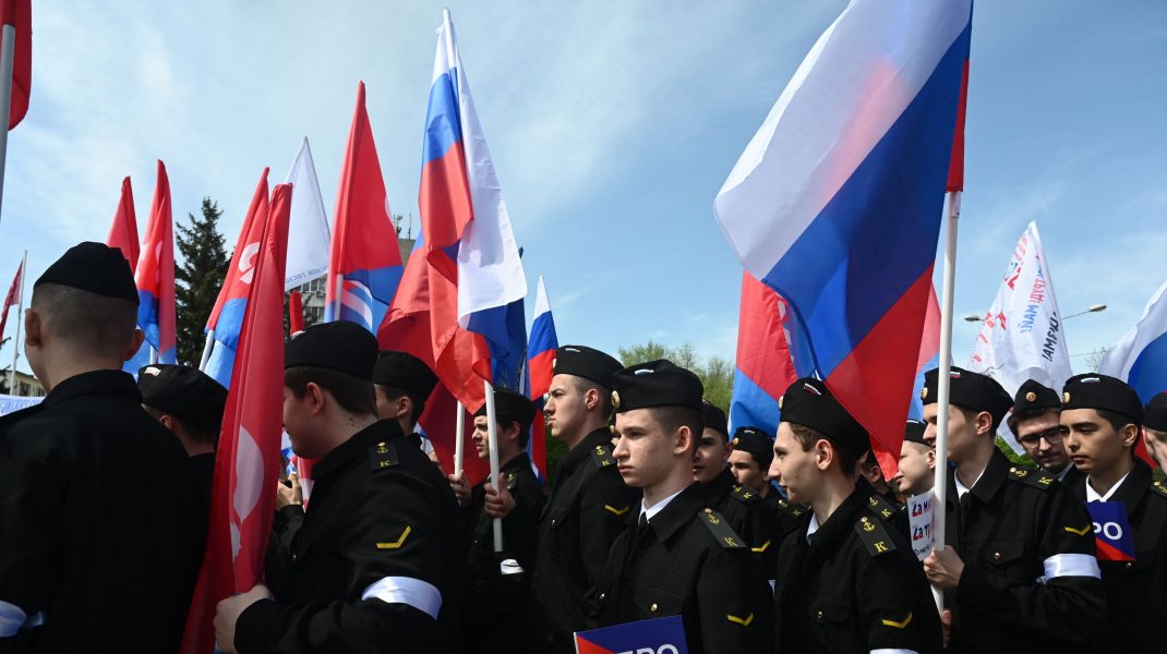 Rusia ar putea chema la arme sute de mii de tineri