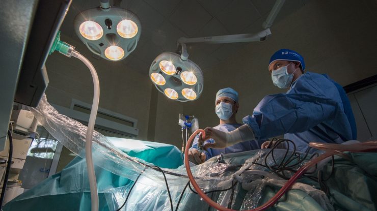 Institutul Clinic Fundeni a realizat cu succes tansplantul de ficat la fetiţa de 5 ani cu boala Wilson