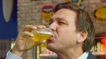 În Singapore, în urma unui proces de reciclare urina devine bere