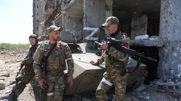 Batalionul Azov și-a îndeplinit misiunea. 1000 de soldați au apărat Mariupolul la Azovstal