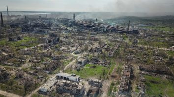 Rusia anunță încetarea focului la Azovstal: soldații răniți vor fi evacuați