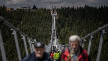 Cel mai lung pod pietonal din lume a fost inaugurat în Cehia