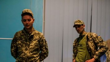 Un soldat rus cercetat pentru crimele de război din Ucraina cere iertare văduvei victimei