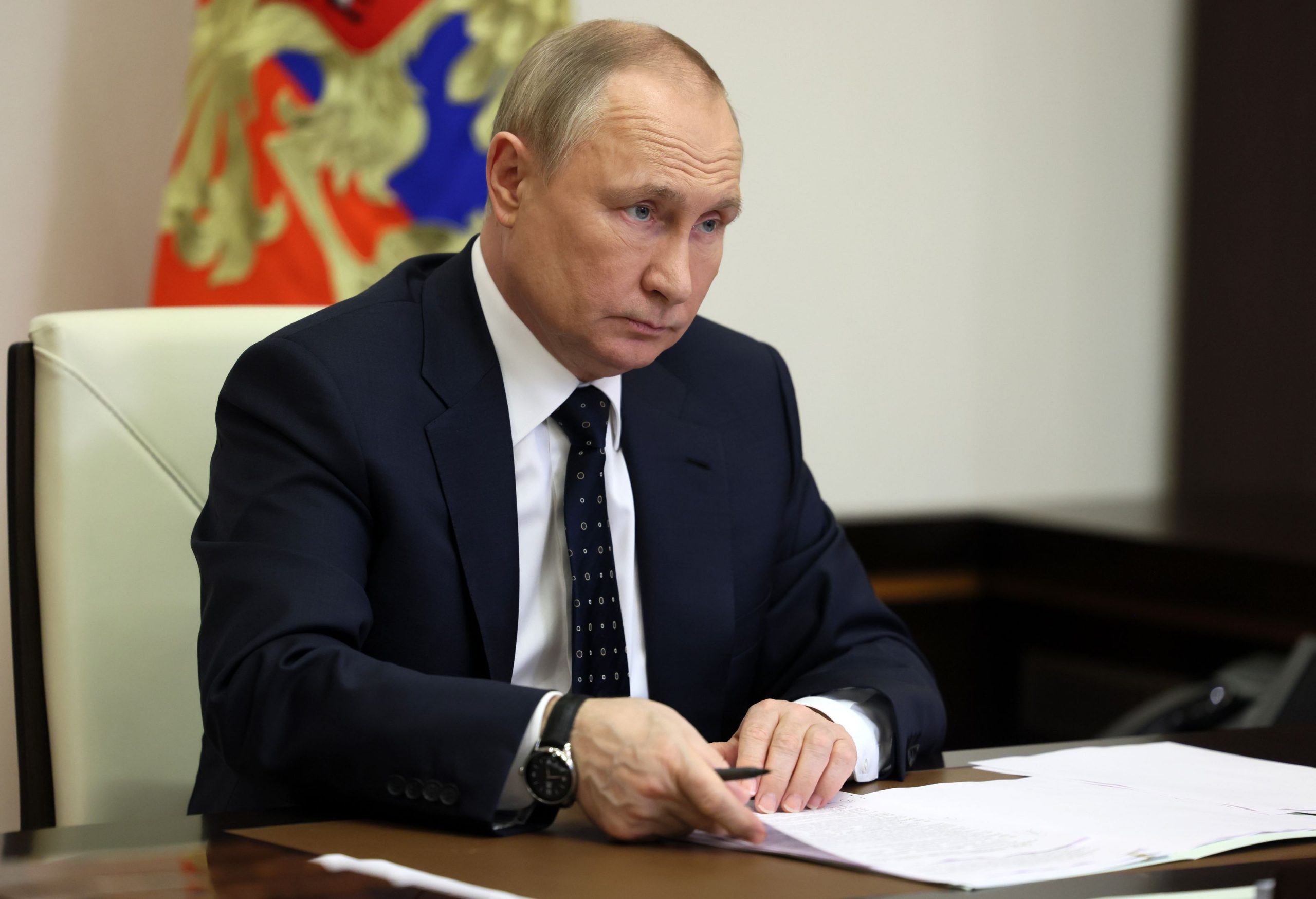 Putin majorează pensiile și salariul minim. În Rusia se resimte impactul economic al războiului