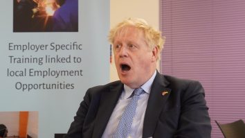 Boris Johnson, supus unor noi presiuni să demisioneze din cauza petrecerilor din pandemie
