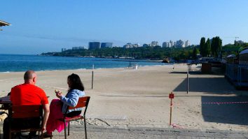 Refugiații ucraineni vor fi evacuați din hotelurile bulgare de pe litoral