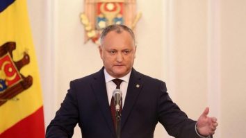 Fostul președinte al Republicii Moldova a fost reținut pentru 72 de ore într-un dosar de corupție și trădare