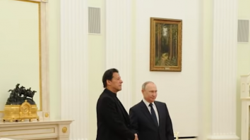 Fost prim-ministru pakistanez: „Cum naiba să știu că în ziua în care am aterizat la Moscova, Putin va invada Ucraina?”