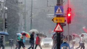 ANM a emis trei avertizări Cod galben de ploi, ninsori şi vânt puternic