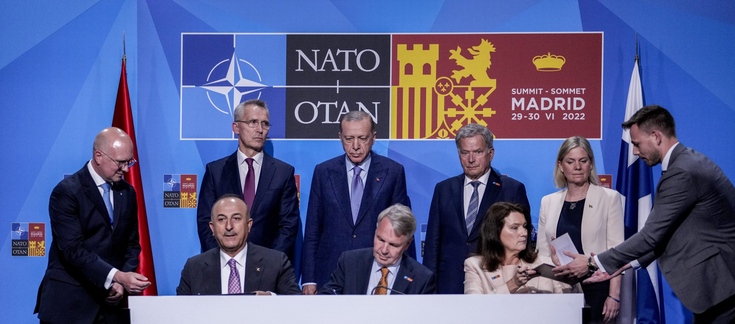Turcia ridică dreptul de veto la intrarea Suediei și Finlandei în NATO