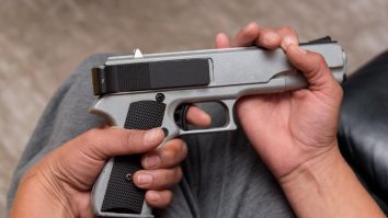 Decizie majoră în SUA. Curtea Supremă a decis că orice american are dreptul constituțional de a purta o armă