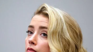 Amber Heard renunță la contul Twitter la câteva zile după ce Elon Musk l-a preluat