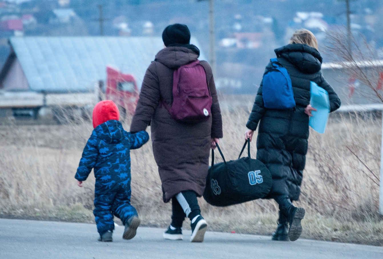 Primul coridor umanitar din Severodonetsk. Civilii pot pleca din zona asediată de ruşi